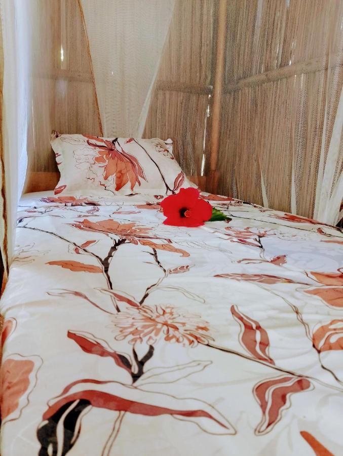 Chez Nath Bed & Breakfast Ile Sainte-Marie ภายนอก รูปภาพ